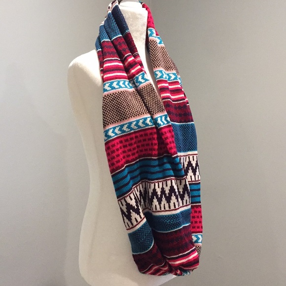 Multi Color Knit Infinity Scarf - Picture 4 of 4